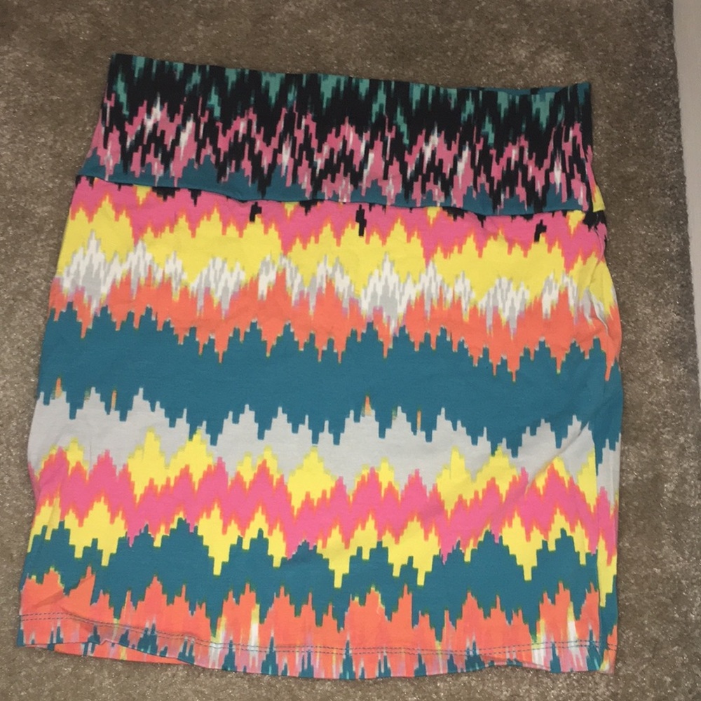 Floral mini skirt